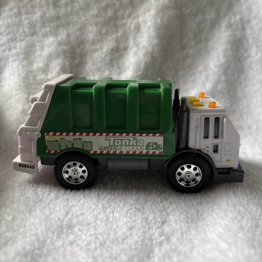 Tonka Metro Green & Clean Garbage Truck with Lights & Sounds Funrise - Working